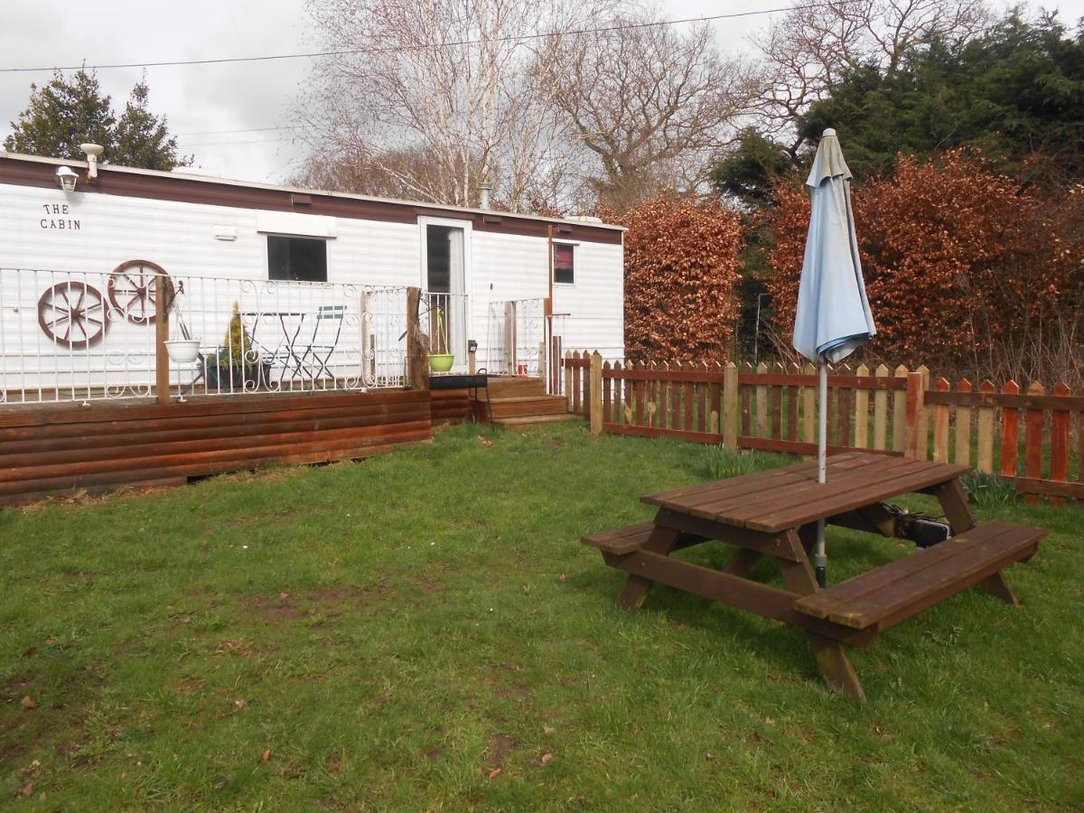 'The Cabin'. A Cosy Private & Secure Holiday Home. Padeswood Exterior photo